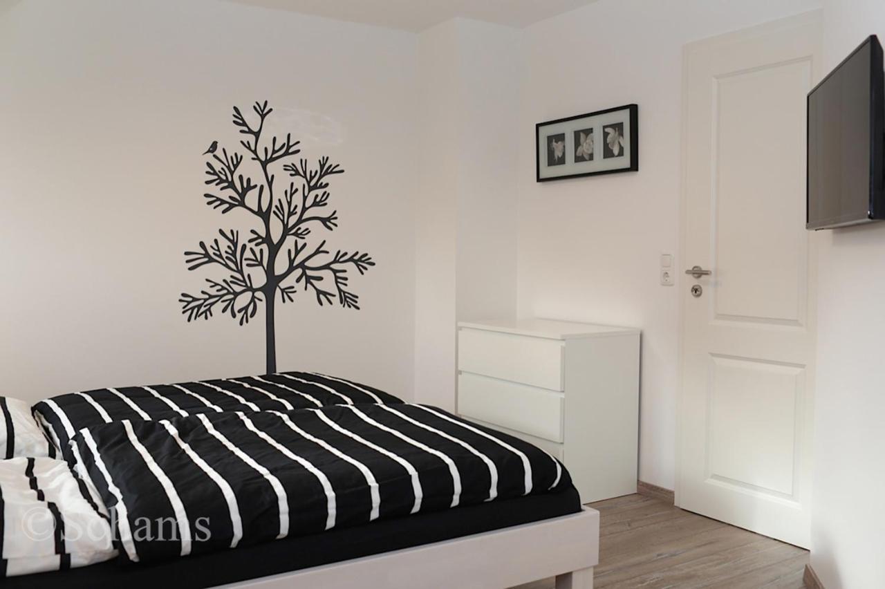 Ostseelagune Zingst, Exklusive Dhh, Strandnah, Sauna, Kamin, 3 Sz, 2 Baeder, Glasfaser, Haustierfrei, Garten Mit Suedterrasse, E-Ladesaeule, 2 Stellplaetze, Strandkorb, Fahrradschuppen, Waschmaschine, Trockner, Nichtraucher Buitenkant foto