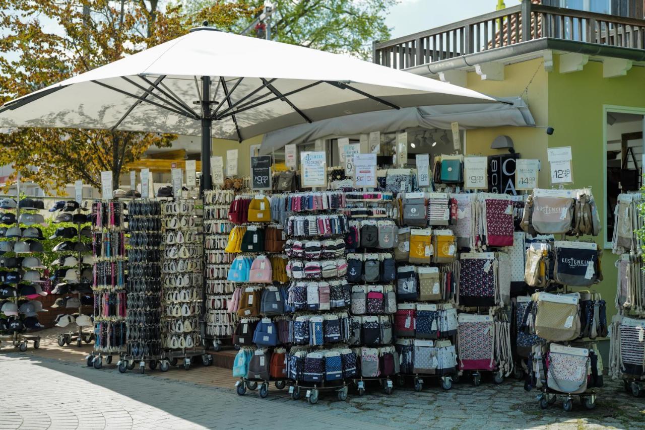 Ostseelagune Zingst, Exklusive Dhh, Strandnah, Sauna, Kamin, 3 Sz, 2 Baeder, Glasfaser, Haustierfrei, Garten Mit Suedterrasse, E-Ladesaeule, 2 Stellplaetze, Strandkorb, Fahrradschuppen, Waschmaschine, Trockner, Nichtraucher Buitenkant foto
